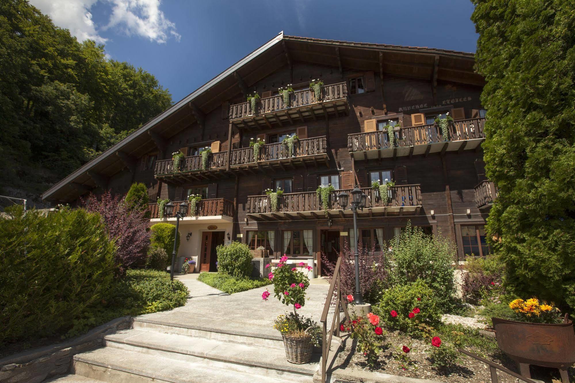 Hotel Aux Mille Etoiles Salvan Exterior foto